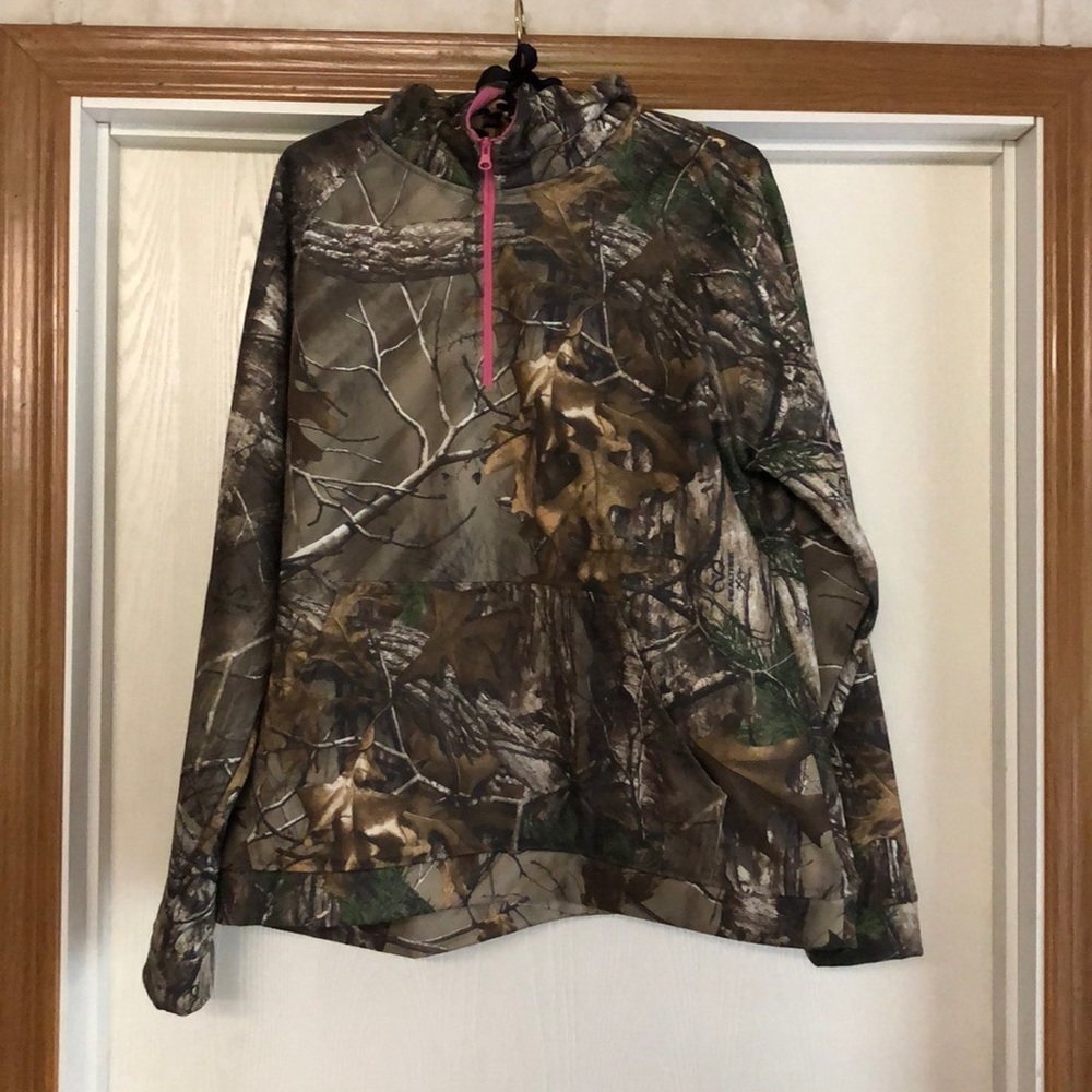 🦌Camo & Pink Hoodie